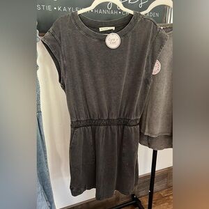 Rae Mode boutique dress sz large. NWT.